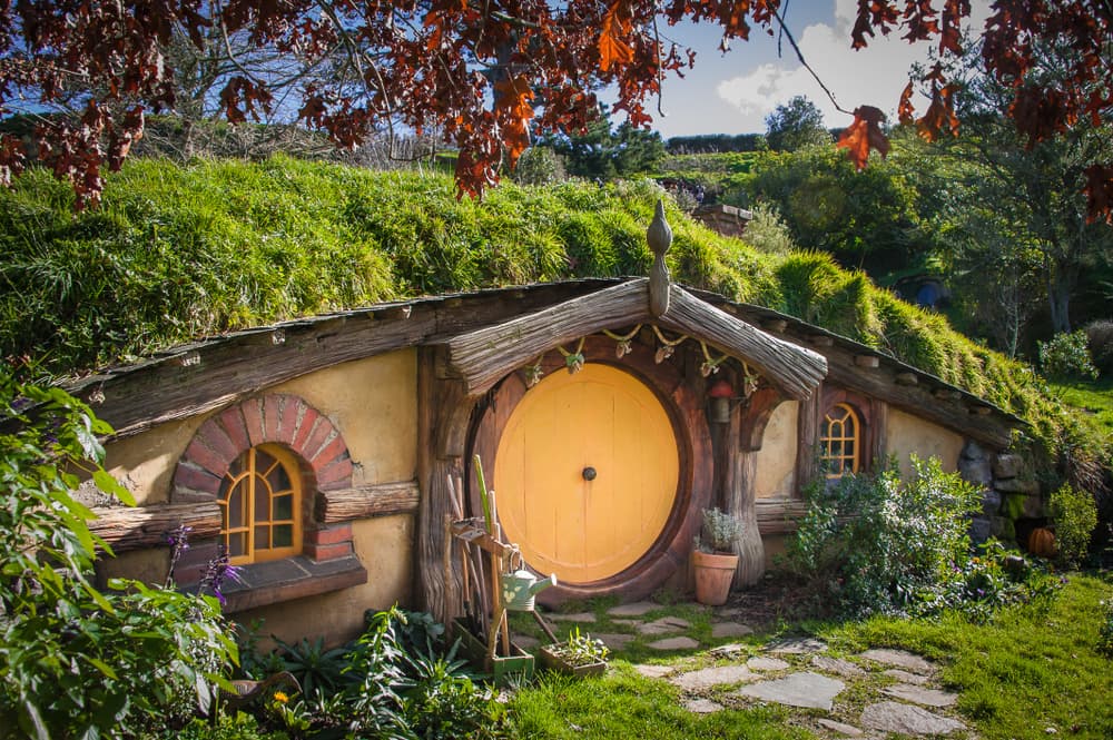 hobbit house in nz